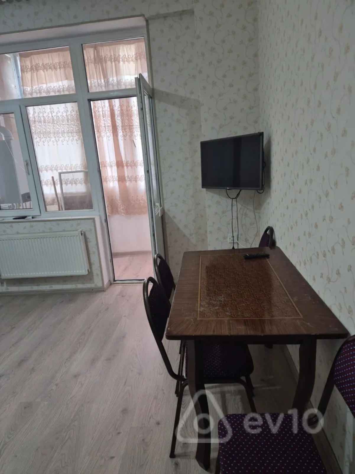 Kirayə verilir 2 otaqlı yeni tikili 60 m²