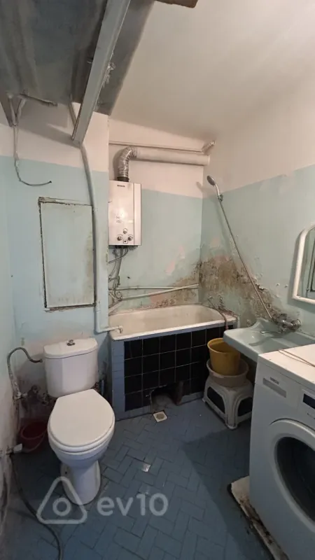 Kirayə verilir 1 otaqlı köhnə tikili 45 m²