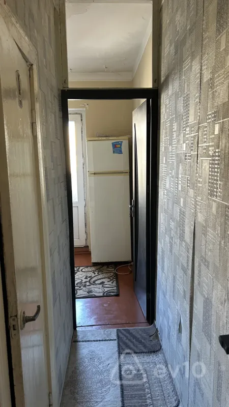 Kirayə verilir 1 otaqlı köhnə tikili 45 m²