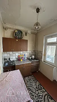 Kirayə verilir 1 otaqlı köhnə tikili 45 m²