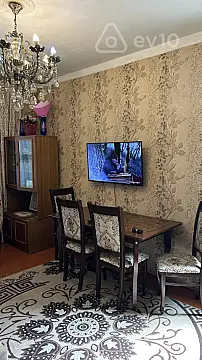 Kirayə verilir 1 otaqlı köhnə tikili 45 m²