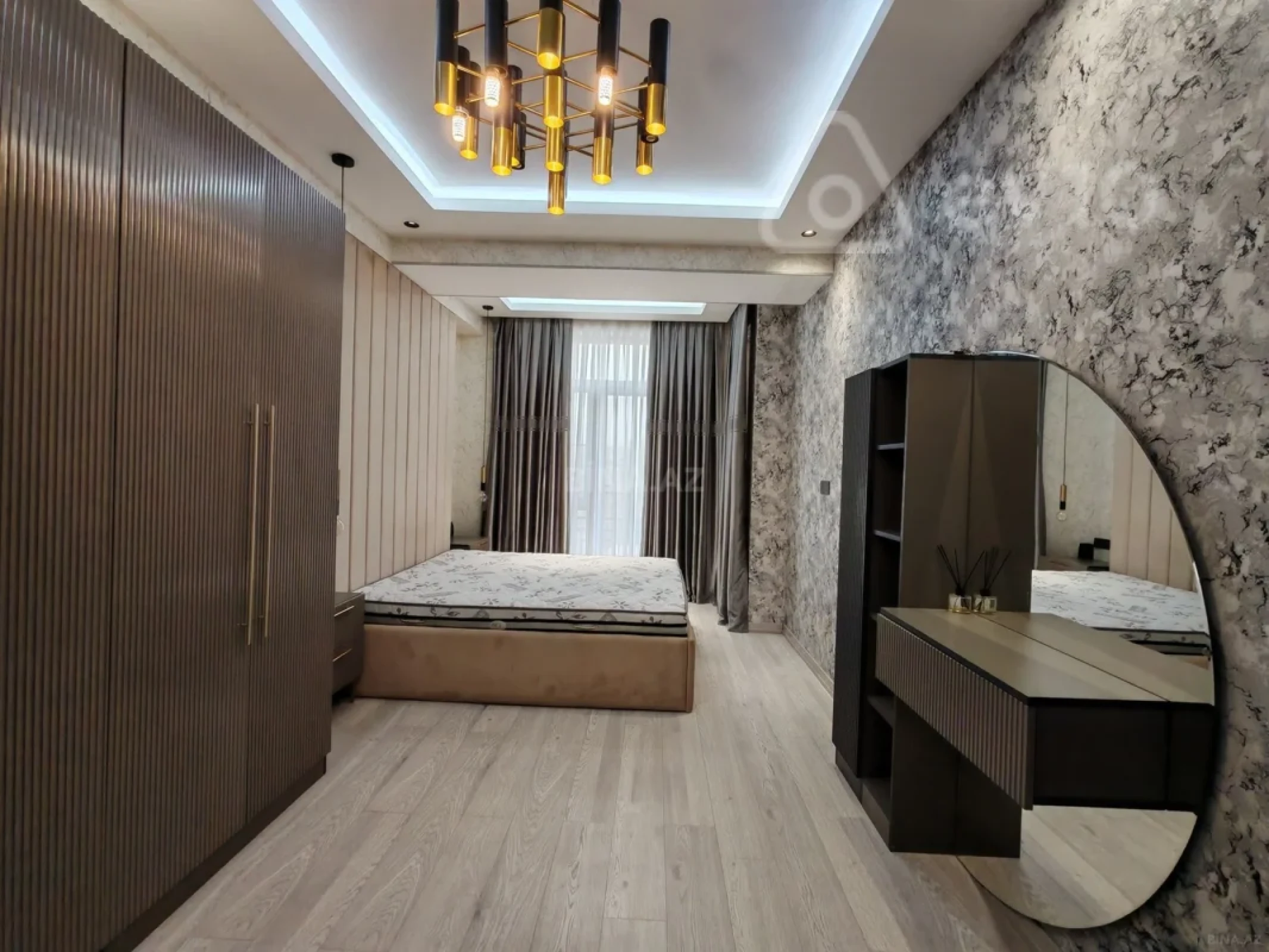 Kirayə verilir 3 otaqlı yeni tikili 130 m²