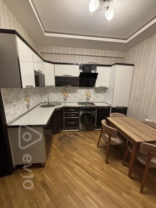 Kirayə verilir 2 otaqlı yeni tikili 55 m²