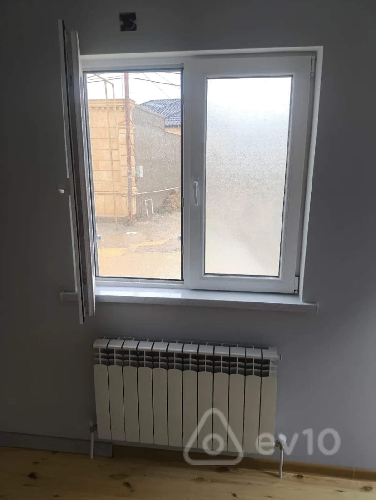 Kirayə verilir 2 otaqlı həyət evi 65 m²