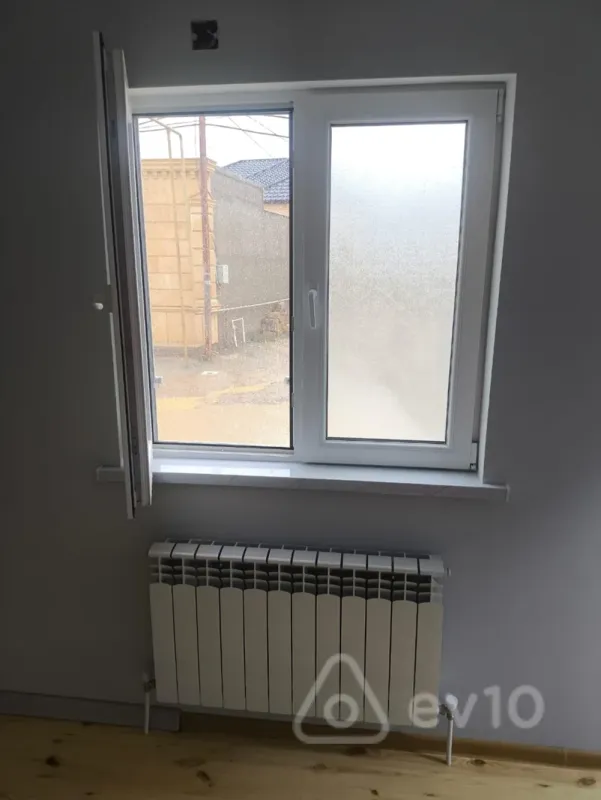 Kirayə verilir 2 otaqlı həyət evi 65 m²