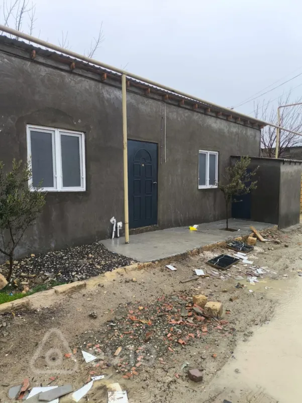 Kirayə verilir 2 otaqlı həyət evi 65 m²