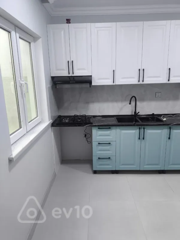 Kirayə verilir 2 otaqlı həyət evi 65 m²