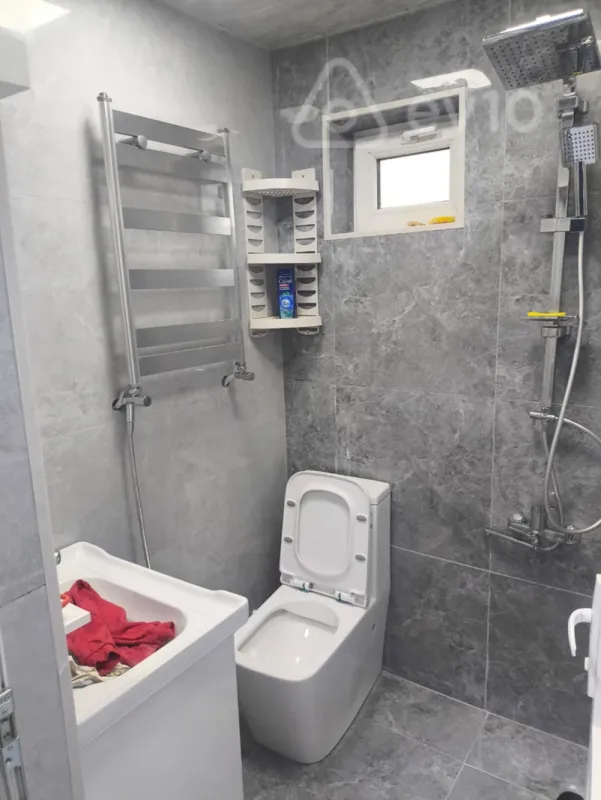 Kirayə verilir 2 otaqlı həyət evi 65 m²