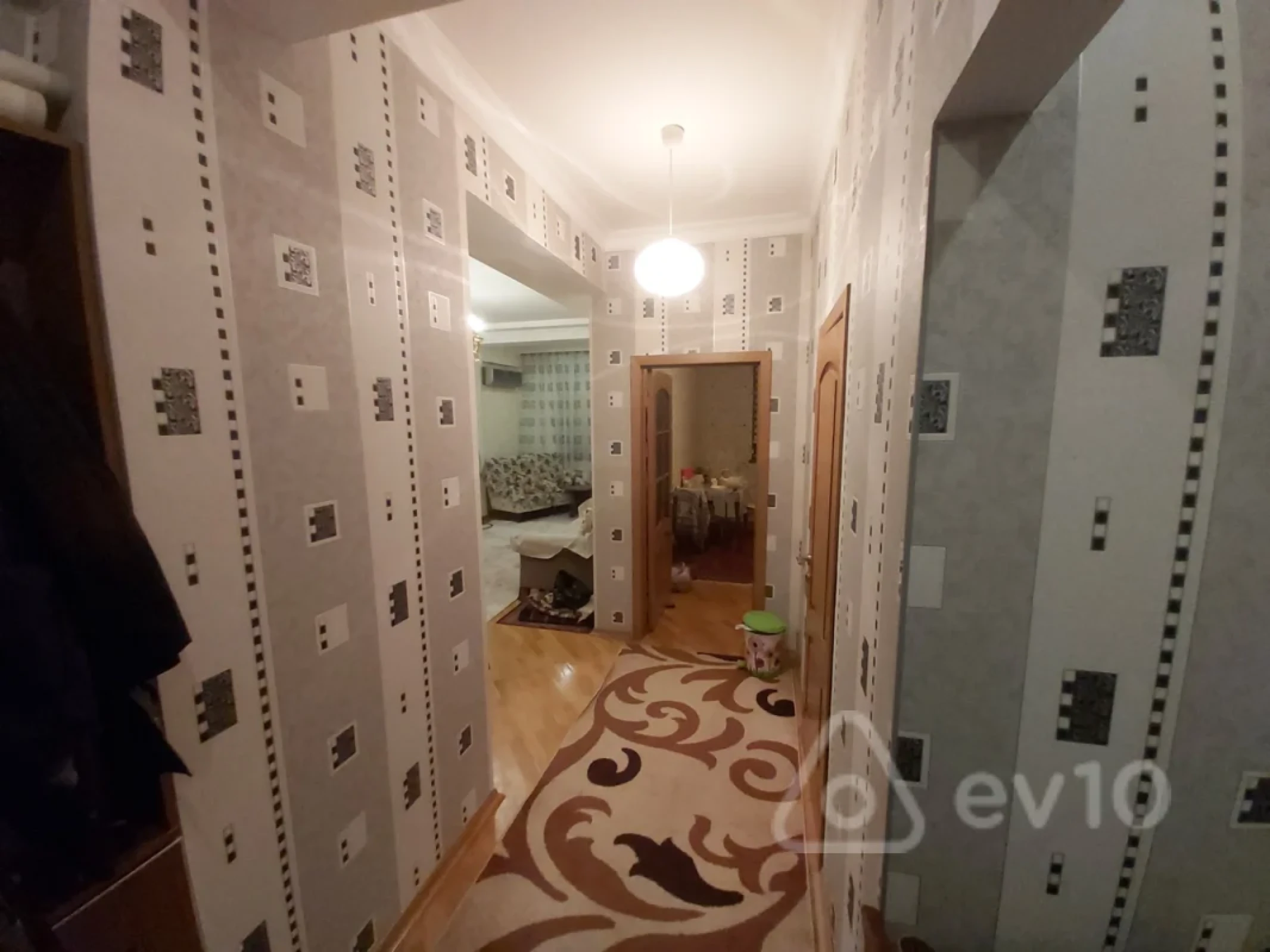 Satılır 3 otaqlı yeni tikili 78 m²