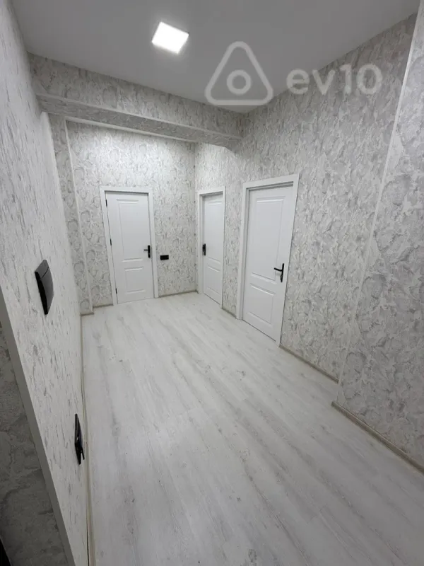 Satılır 2 otaqlı yeni tikili 68 m²