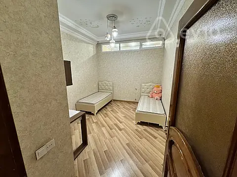 Kirayə verilir 3 otaqlı yeni tikili 92 m²