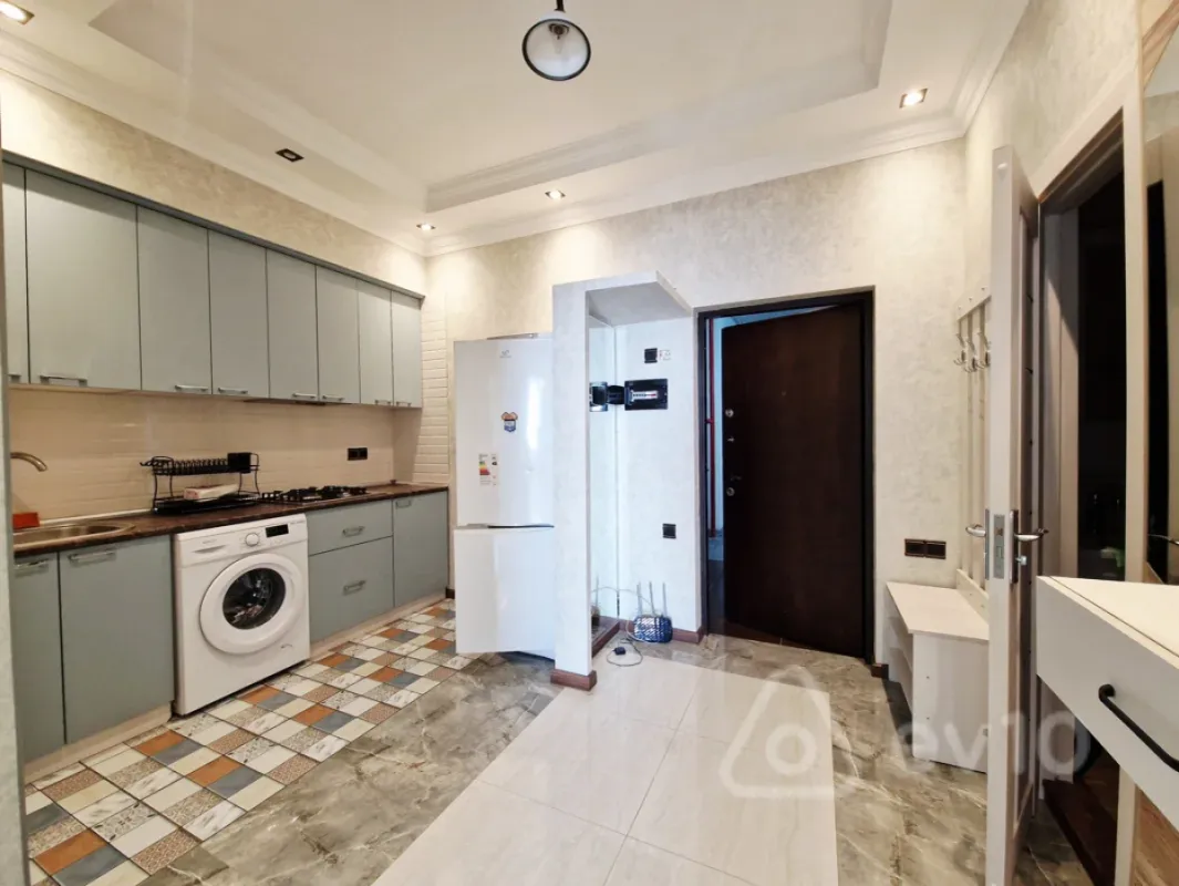 Kirayə verilir 3 otaqlı yeni tikili 80 m²