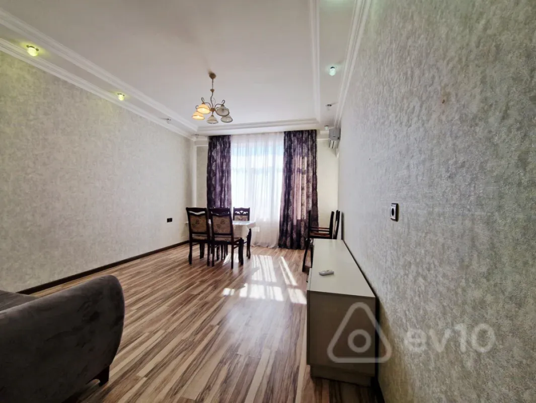 Kirayə verilir 3 otaqlı yeni tikili 80 m²
