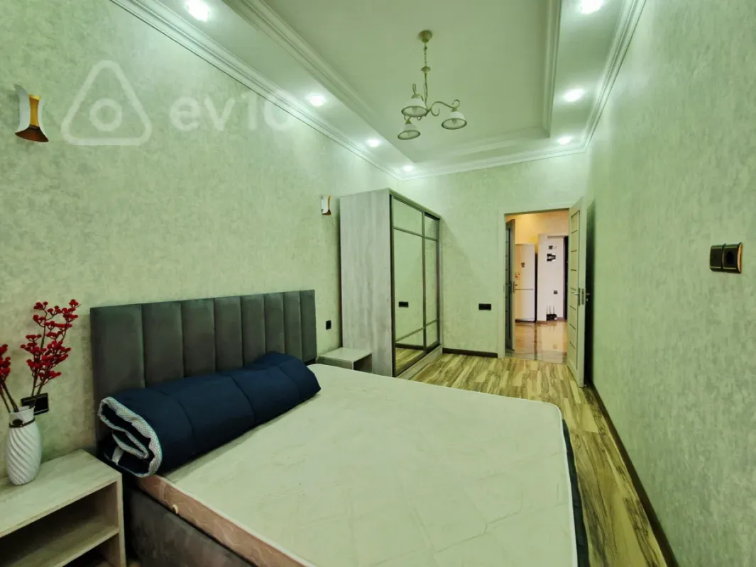 Kirayə verilir 3 otaqlı yeni tikili 80 m²