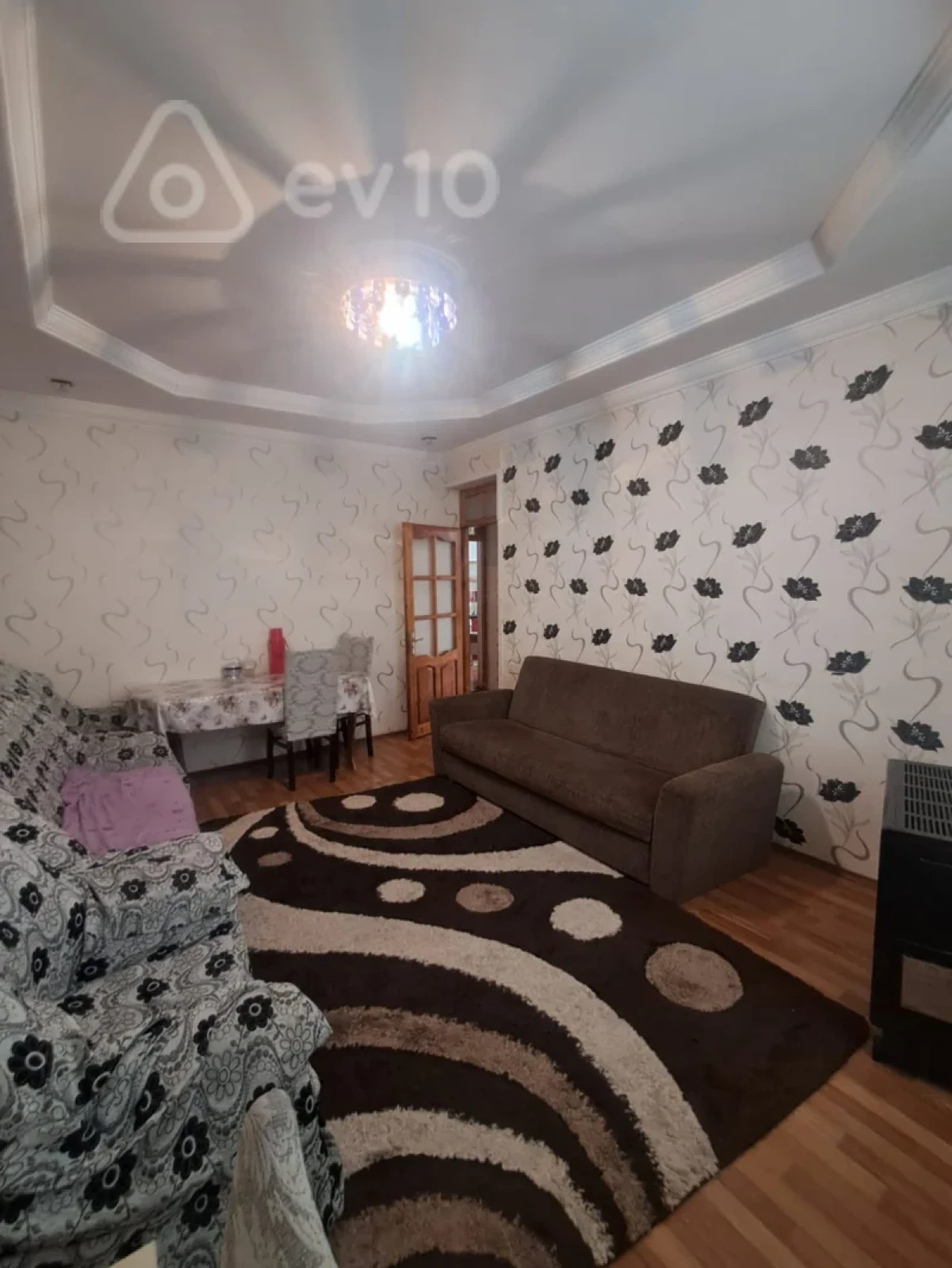 Satılır 3 otaqlı həyət evi 180 m²