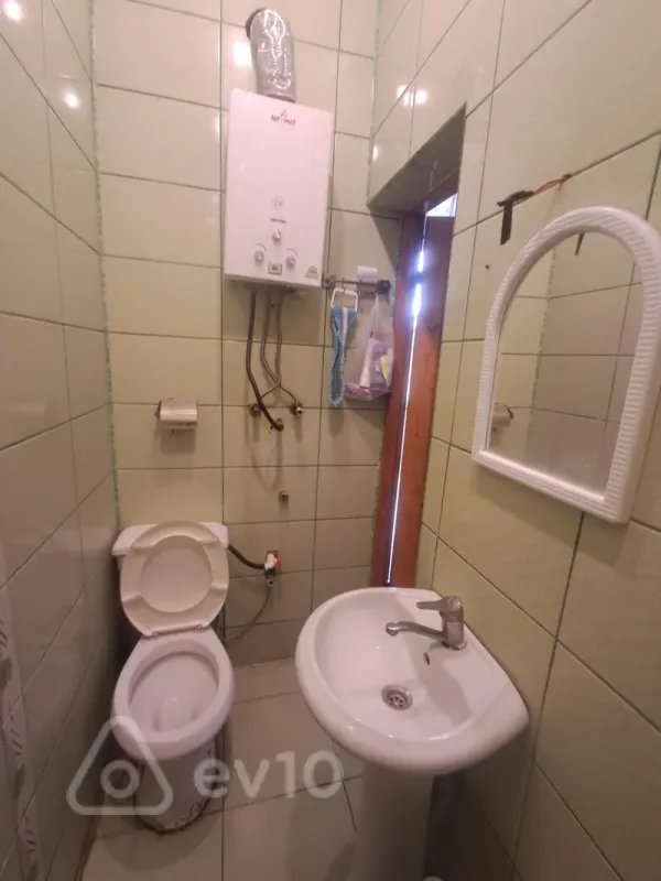 Satılır 3 otaqlı həyət evi 180 m²