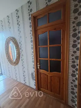 Satılır 3 otaqlı həyət evi 180 m²