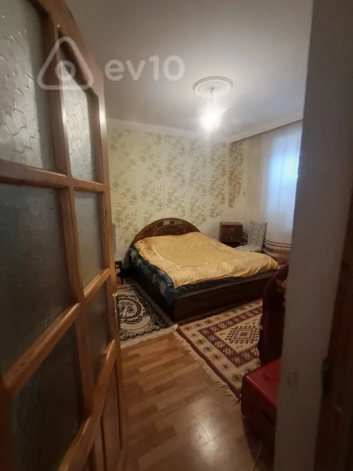 Satılır 3 otaqlı həyət evi 180 m²