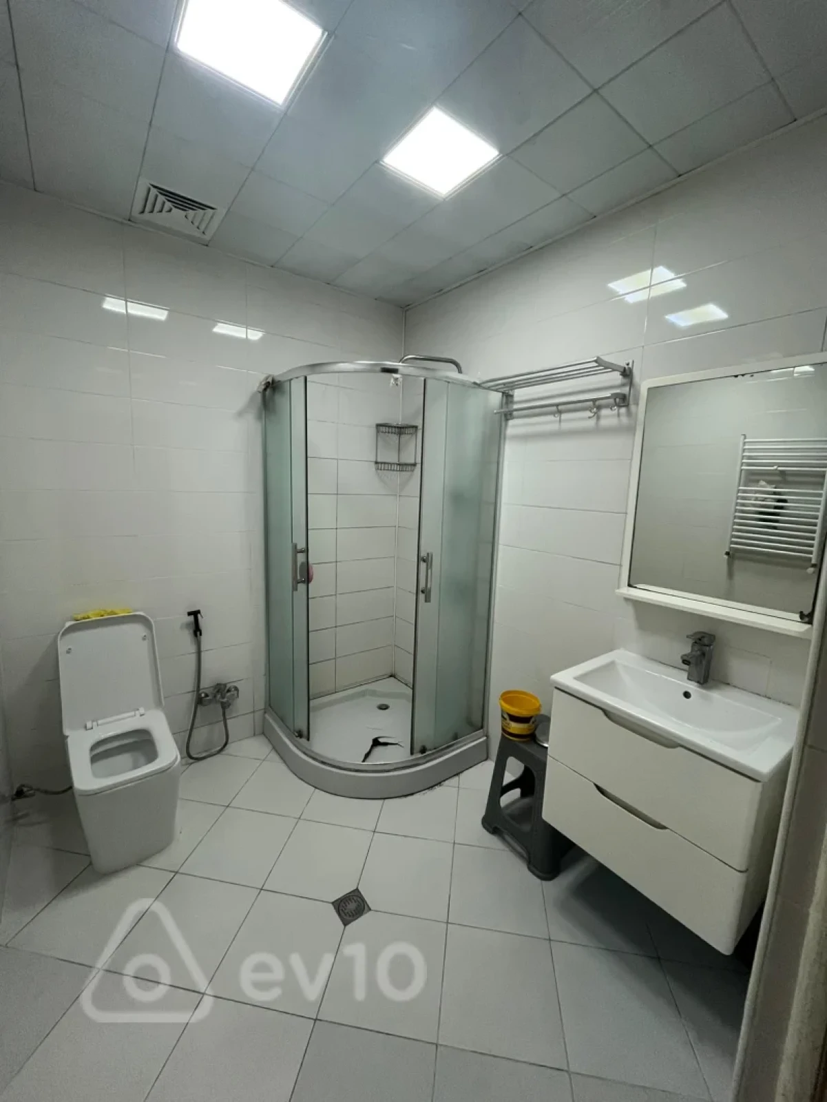 Satılır 3 otaqlı yeni tikili 92 m²