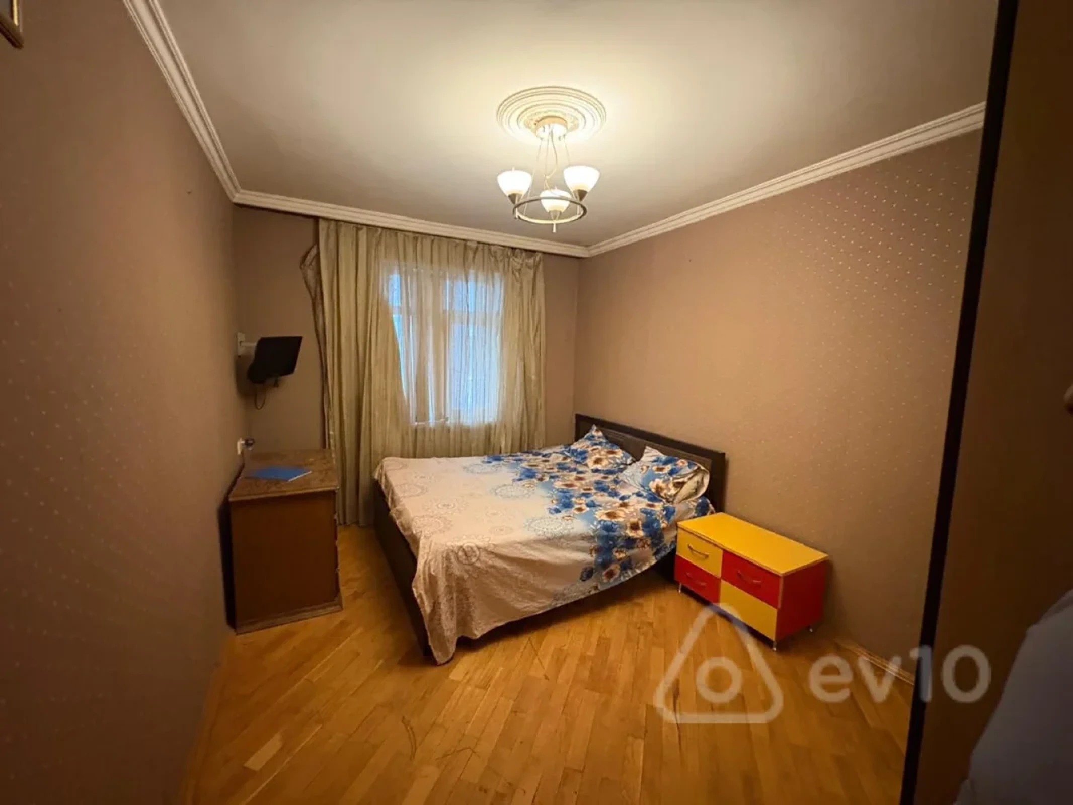Kirayə verilir 2 otaqlı yeni tikili 65 m²