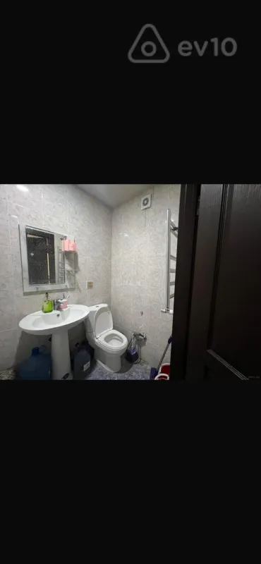 Kirayə verilir 1 otaqlı yeni tikili 48 m²