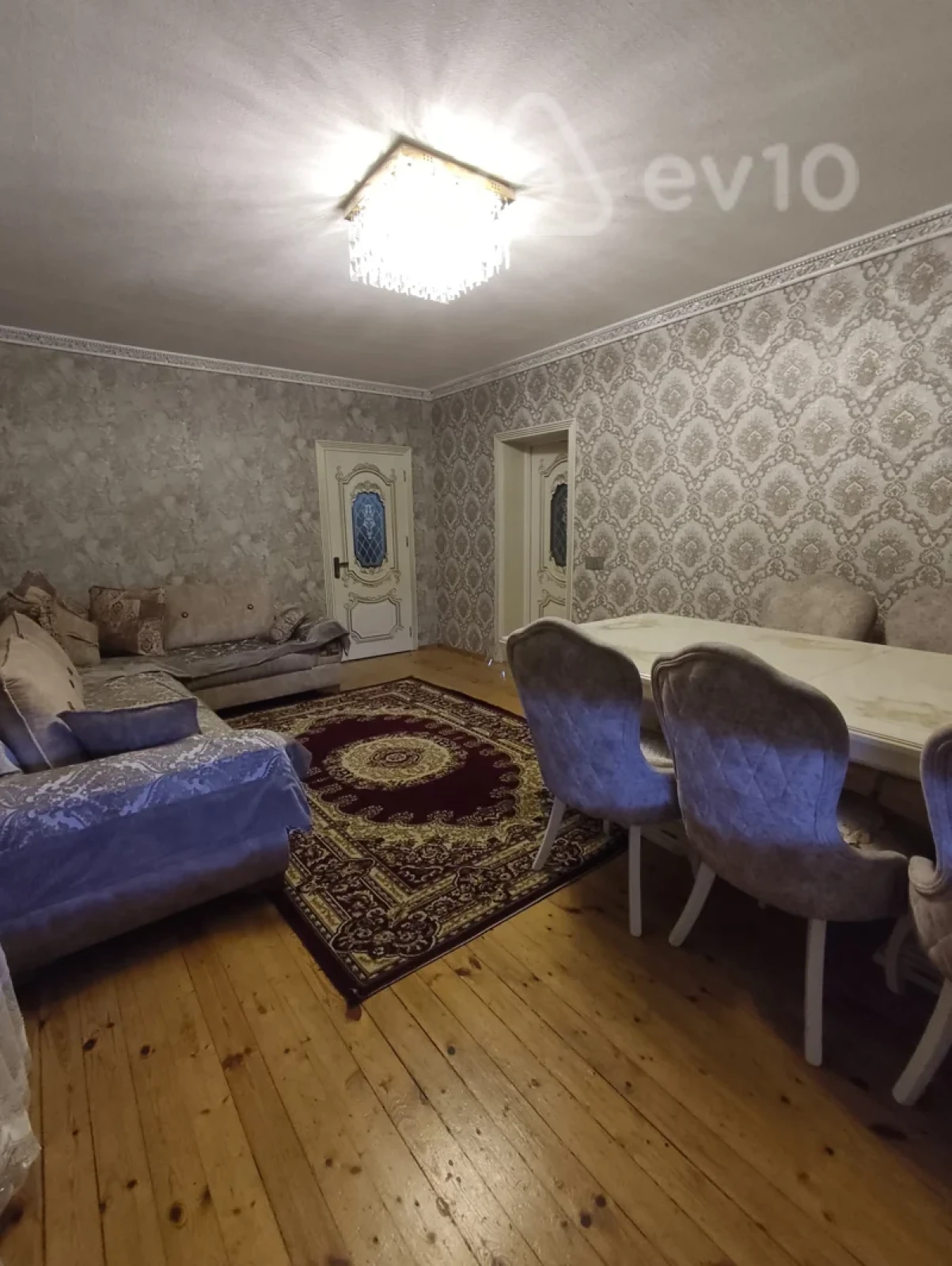 Satılır 5 otaqlı həyət evi 190 m²