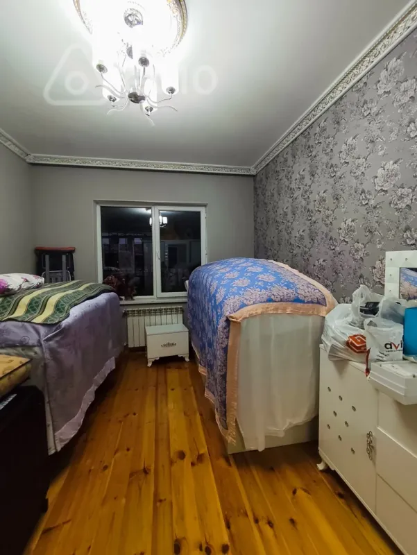 Satılır 5 otaqlı həyət evi 190 m²