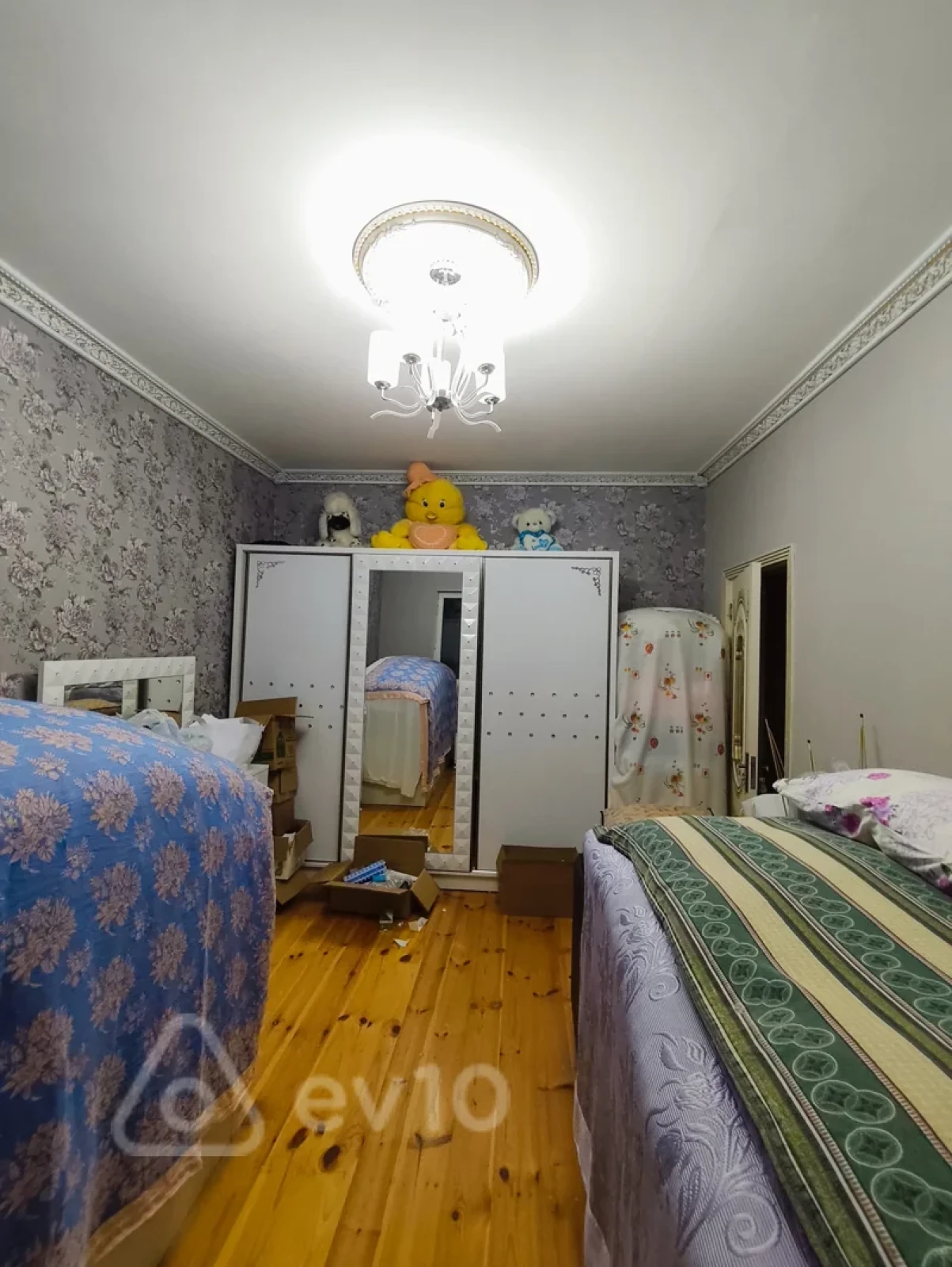 Satılır 5 otaqlı həyət evi 190 m²