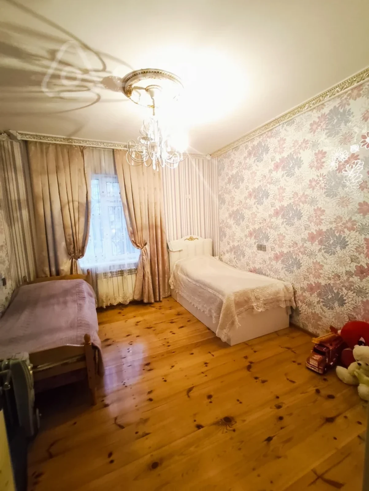 Satılır 5 otaqlı həyət evi 190 m²