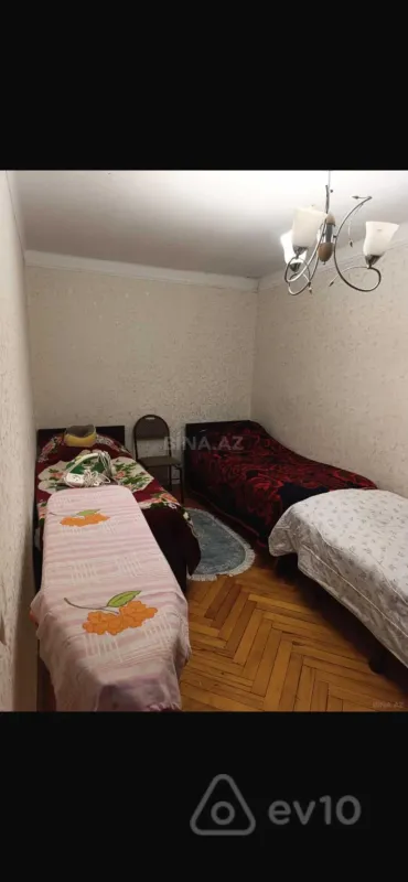 Kirayə verilir 2 otaqlı köhnə tikili 45 m²