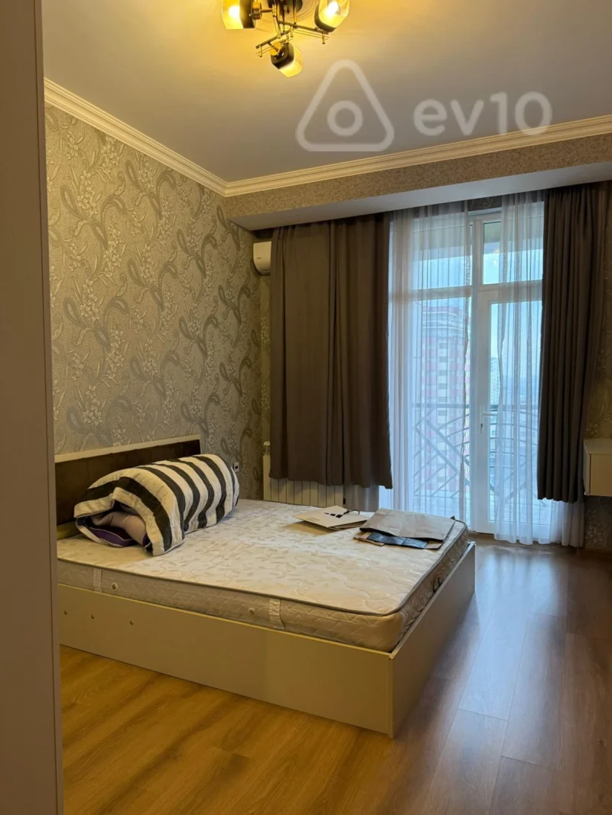 Kirayə verilir 2 otaqlı yeni tikili 65 m²