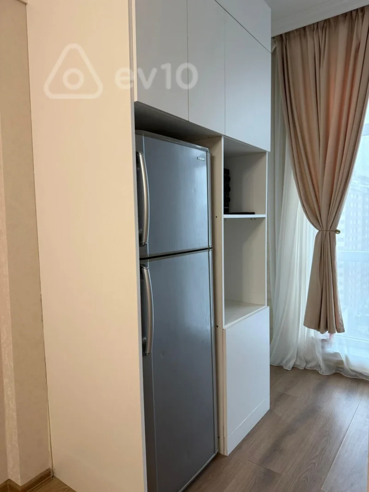 Kirayə verilir 2 otaqlı yeni tikili 65 m²