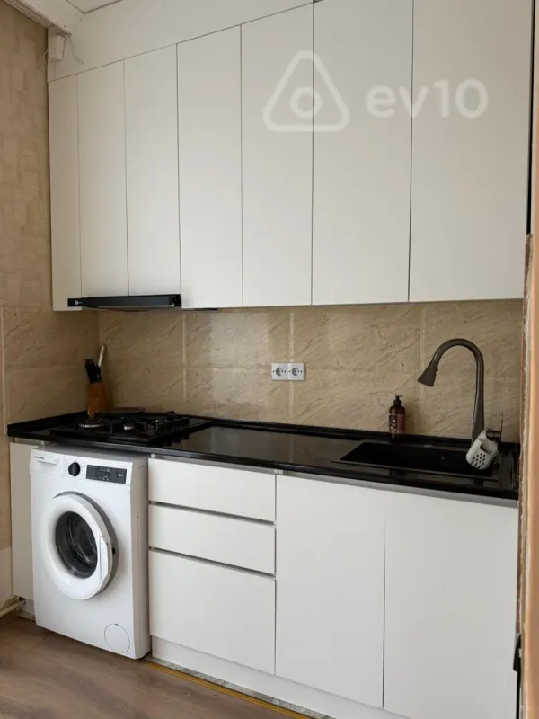Kirayə verilir 2 otaqlı yeni tikili 65 m²