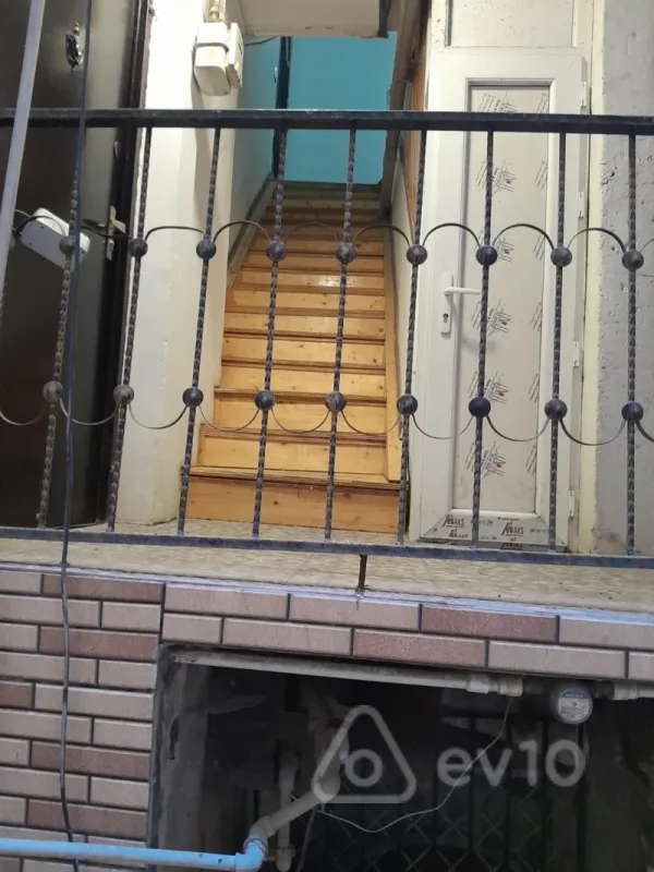 Kirayə verilir 1 otaqlı köhnə tikili 32 m²