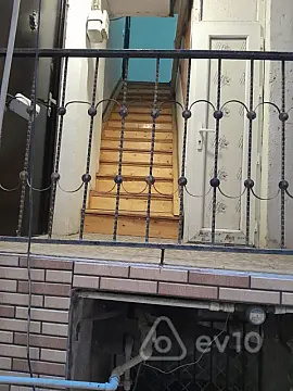 Kirayə verilir 1 otaqlı köhnə tikili 32 m²