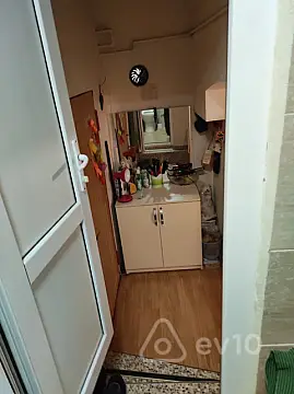 Kirayə verilir 1 otaqlı köhnə tikili 32 m²