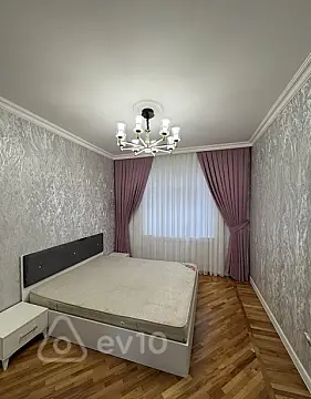 Satılır 2 otaqlı köhnə tikili 60 m²