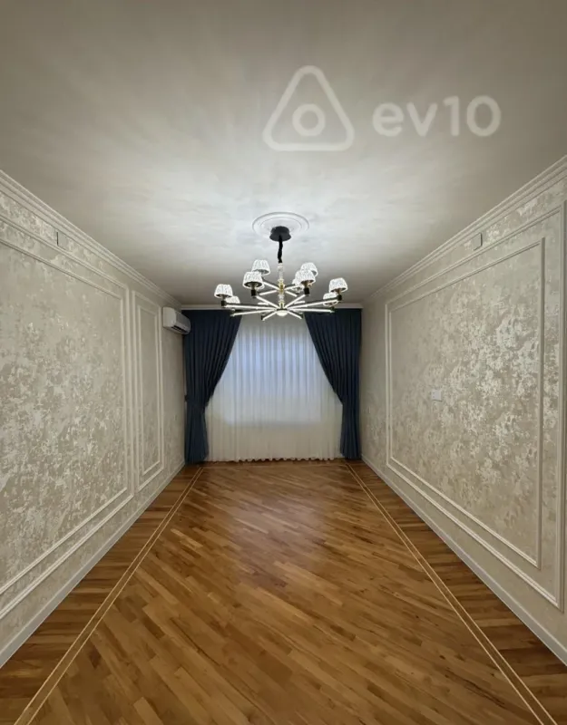 Satılır 2 otaqlı köhnə tikili 60 m²