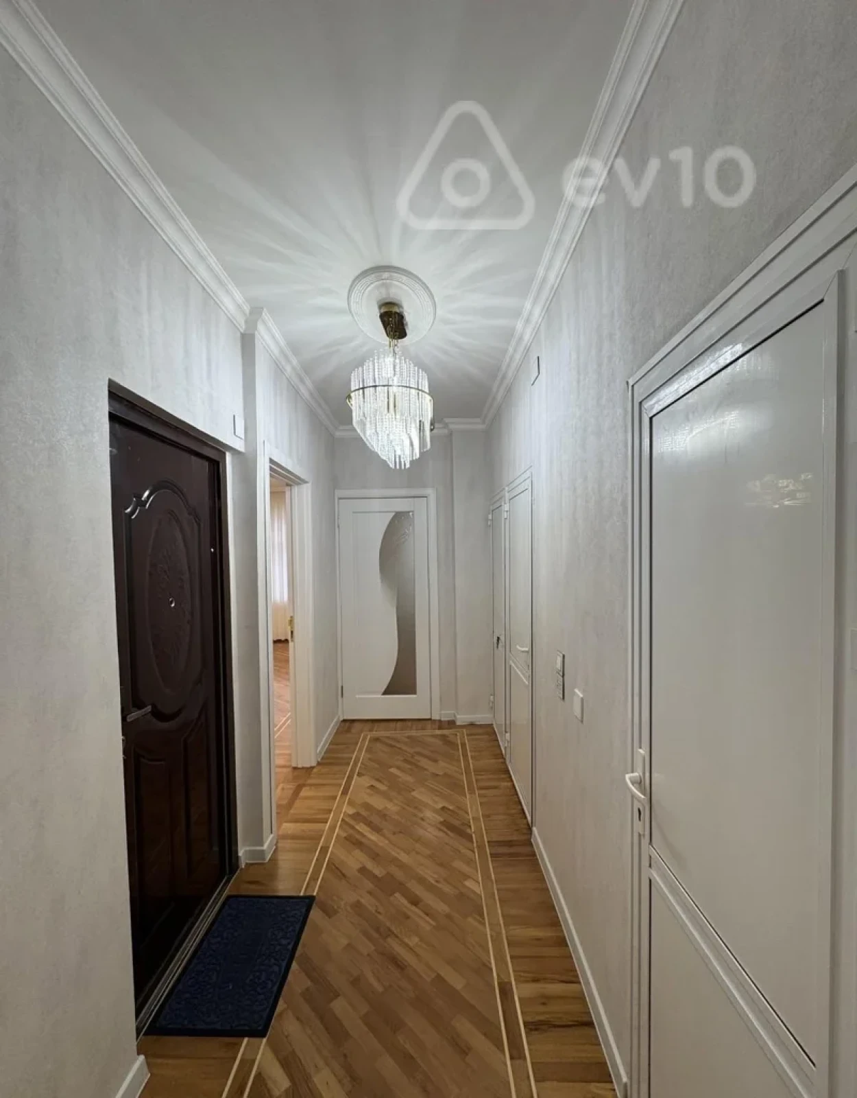 Satılır 2 otaqlı köhnə tikili 60 m²