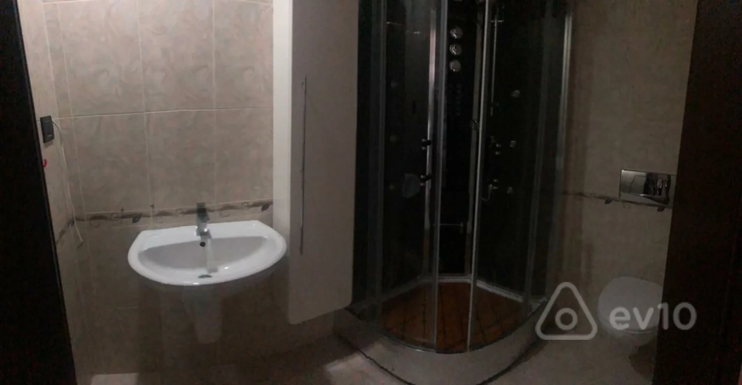 Satılır 4 otaqlı yeni tikili 217 m²