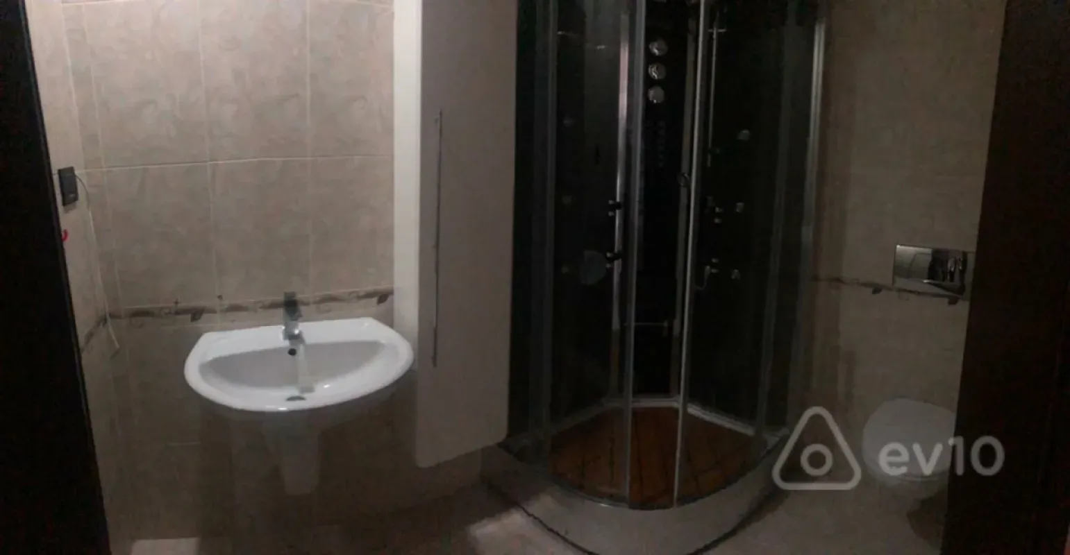 Satılır 4 otaqlı yeni tikili 217 m²