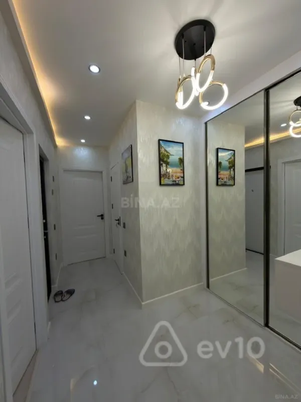 Kirayə verilir 2 otaqlı yeni tikili 75 m²