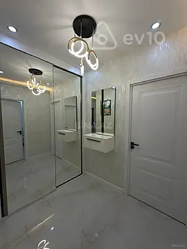 Kirayə verilir 2 otaqlı yeni tikili 75 m²