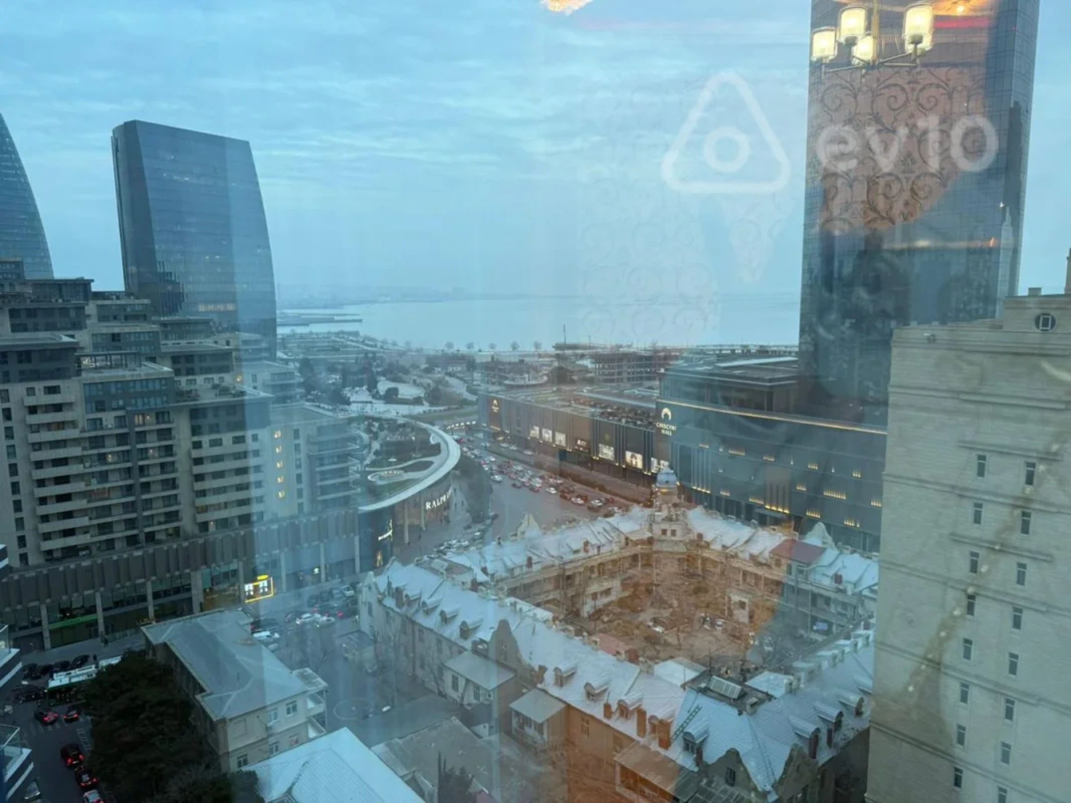 Kirayə verilir 4 otaqlı yeni tikili 185 m²