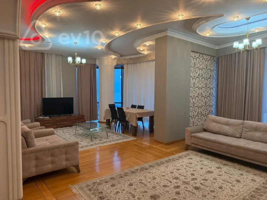 Kirayə verilir 4 otaqlı yeni tikili 185 m²