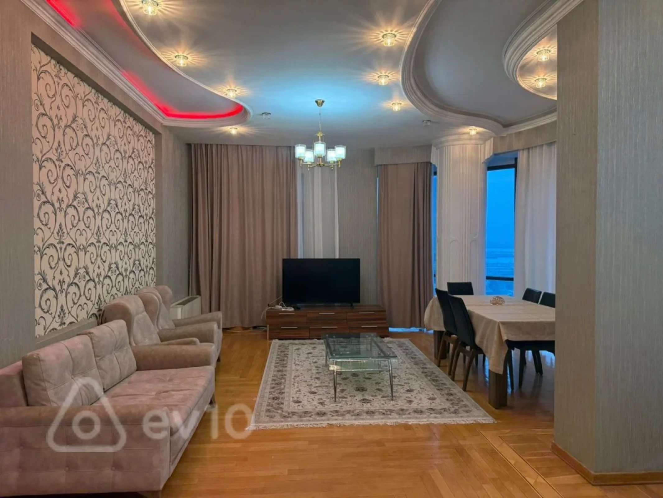 Kirayə verilir 4 otaqlı yeni tikili 185 m²