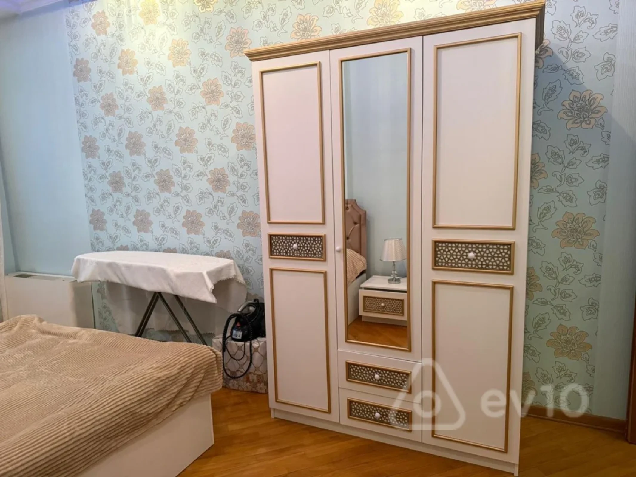 Kirayə verilir 4 otaqlı yeni tikili 185 m²