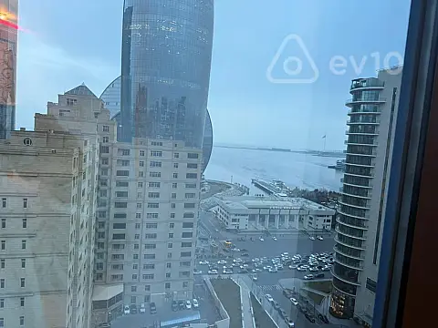 Kirayə verilir 4 otaqlı yeni tikili 185 m²