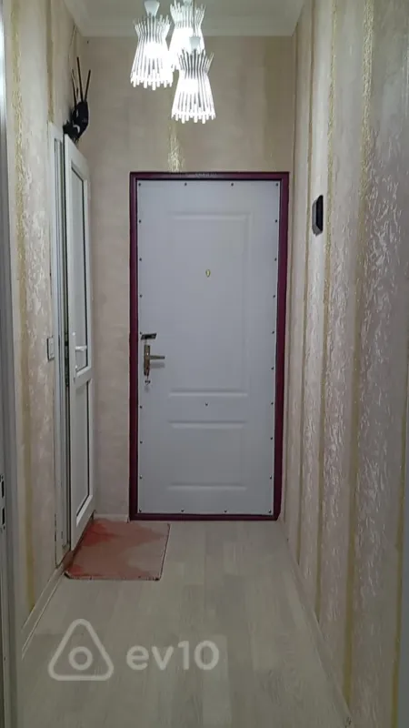 Satılır 3 otaqlı köhnə tikili 57 m²