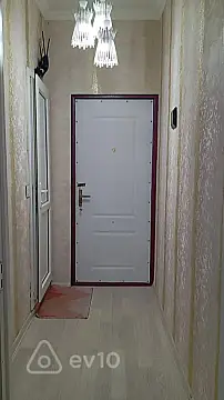Satılır 3 otaqlı köhnə tikili 57 m²